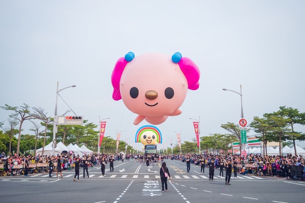 超巨大卡娜赫拉、Hello Kitty、史努比氣球！2019「OPEN!大氣球遊行」蠟筆小新也會現身