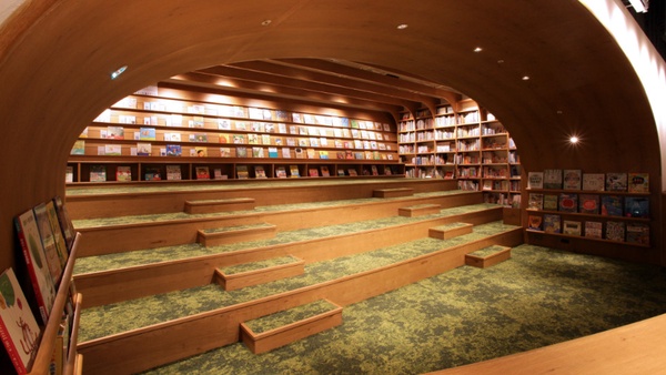 全台最大TSUTAYA BOOKSTORE 南港店12/6正式開幕!
