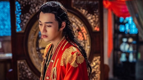 李現《劍王朝》造型被嫌棄！九位12月熱播古裝劇男神，《惹不起的殿下大人》男主好帥