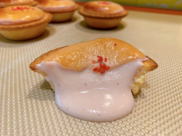 日本超人氣Bake Cheese Tart 推期間限定草莓甜心起司塔，還有香濃霜淇淋回歸啦！
