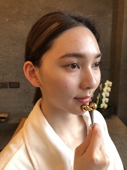 睡姿錯長細紋？有睡沒有飽暗沉、毛孔粗大樣樣來！想越睡越美就交給嬌蘭蘭鑽夜精華