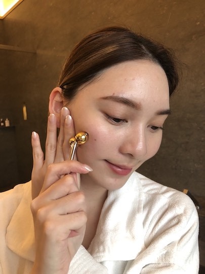 睡姿錯長細紋？有睡沒有飽暗沉、毛孔粗大樣樣來！想越睡越美就交給嬌蘭蘭鑽夜精華