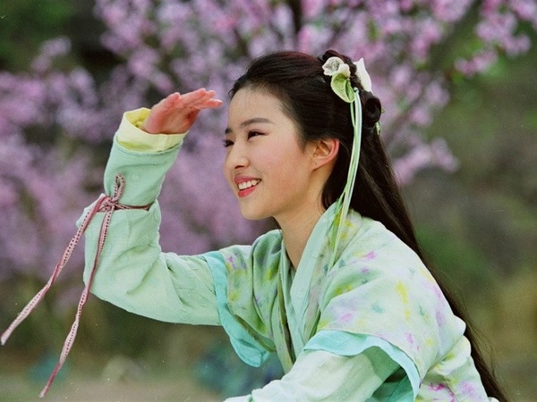 《慶餘年》李沁簡直天使！網評10個陸劇中經典白月光角色，《延禧》富察皇后成代名詞