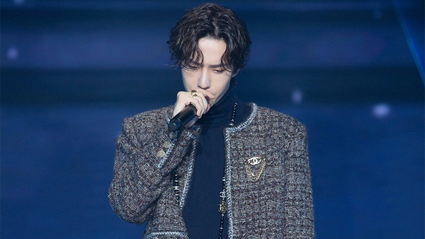 新浪票選2019年度人氣男演員TOP 10！肖戰、王一博爭冠軍，第三名有洋蔥