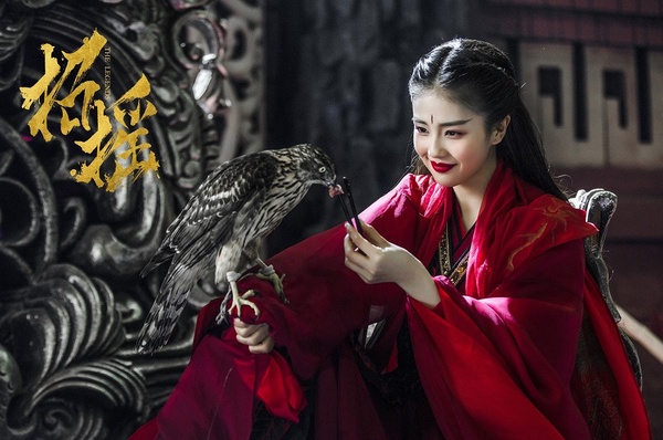 新浪票選2019年度人氣女演員TOP 10！楊紫壓倒性票數奪冠，楊冪輸給鄭爽