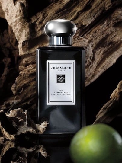 Jo malone 黑瓶混香攻略！「夜來香與白芷」網推人生必收，混搭白瓶小蒼蘭讓人想撲倒～