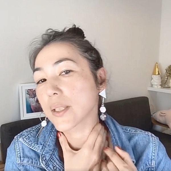 日本美容師3步驟「小臉按摩」技巧！3分鐘按壓消水腫、泡泡眼，臉部輪廓小一圈馬上有感