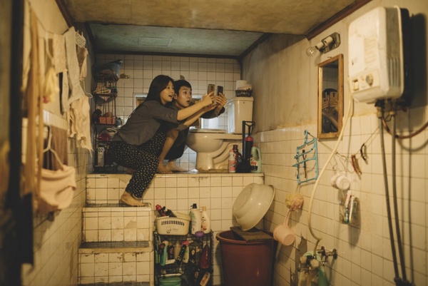 2019必看8部韓國電影！《白頭山》台灣首日票房贏《寄生上流》，河正宇&李炳憲兄弟情深