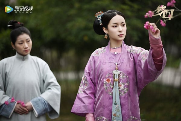 《夢迴》出現《甄嬛傳》神秘純元皇后！9位后宮娘娘時裝對比照，詭異「眉毛」拖垮顏值