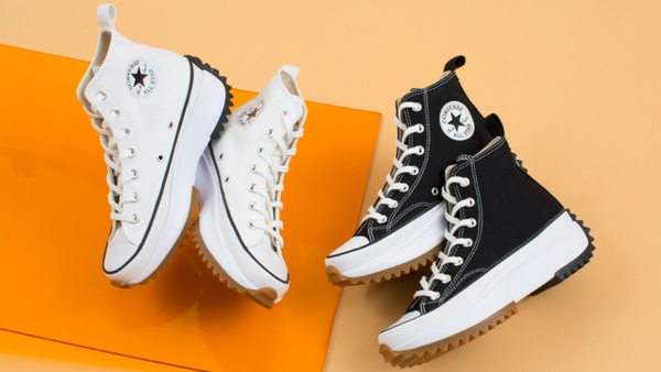 CONVERSE厚底鞋「Run Star Hike 」新色登場!黑白極簡+5cm厚底,最搶眼百搭~