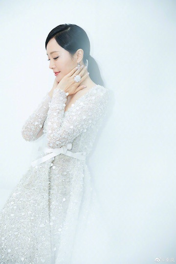 馬尾這樣綁不老氣！2020女星髮型圖鑑，宣璐馬尾最顯嫩、鄧紫棋髮型瘦臉力最強！
