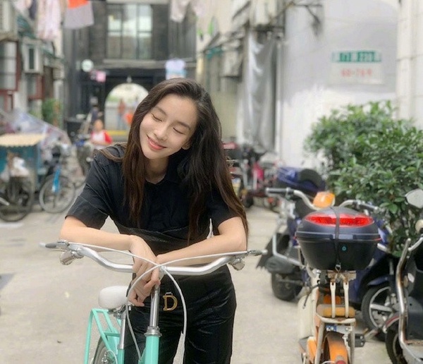 Angelababy化身紫禁城最美妃子！當媽後維持少女顏、魔鬼身材，保養減肥秘訣公開！