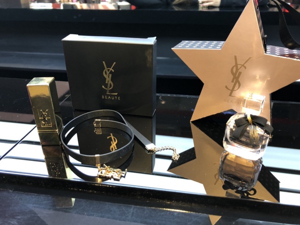 YSL星鑽蜜唇膏補貨到！亞洲第一座《YSL BEAUTY STATION》A11限時開幕！