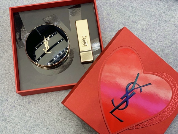YSL星鑽蜜唇膏補貨到！亞洲第一座《YSL BEAUTY STATION》A11限時開幕！