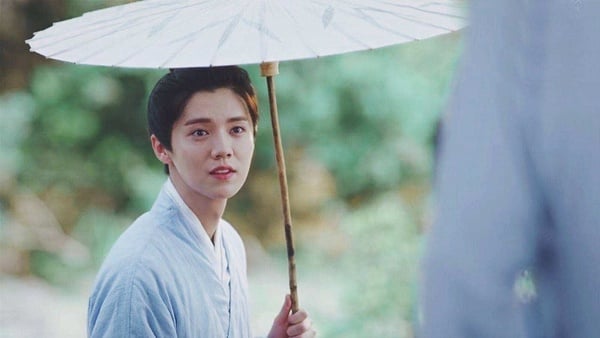 網評10個「太吃男主顏而上頭的陸劇」！楊洋《全職高手》、王一博《世界之巔》顏控淪陷