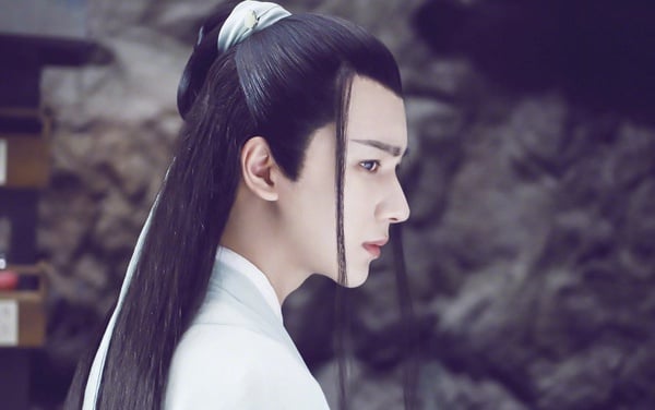 網評10個「太吃男主顏而上頭的陸劇」！楊洋《全職高手》、王一博《世界之巔》顏控淪陷