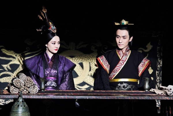 《大明風華》湯唯、張藝興演母子！陸劇9對不合理親子檔，趙麗穎、陳曉竟也演過母子