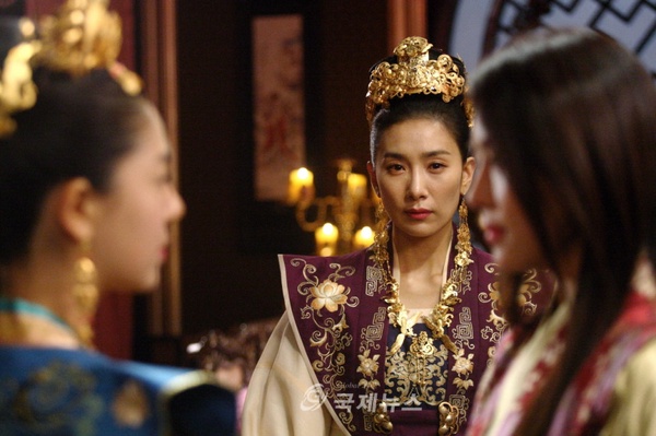 金瑞亨上《李棟旭想做脫口秀》曝演惡女秘訣！金瑞亨3個經典反派，申艾莉&金珠英太難忘
