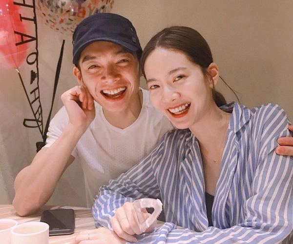 曾之喬閃婚飛輪海辰亦儒！「今天起我是曾小姐也是陳太太」兩人情牽10年，求婚細節曝光