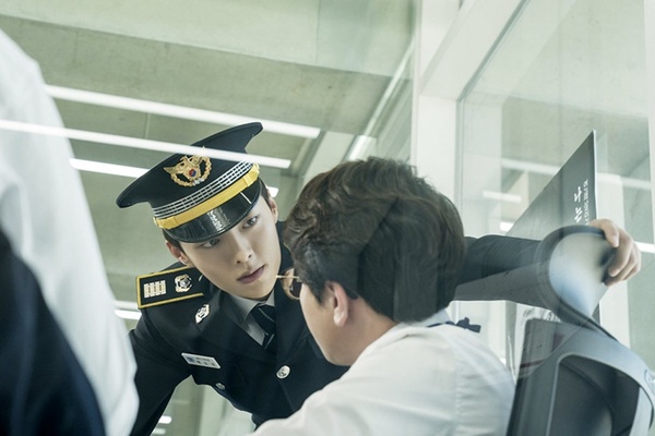 張基龍&李洙赫將上演「轉世孽緣」？兩人有望演《Born Again》，警察&超帥殺人魔當情敵