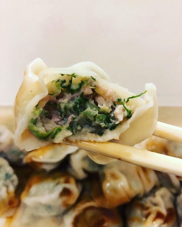 香菜控必吃的6道料理！北台灣限定「香菜拉麵」、「香菜紅豆餅」等，隔著螢幕都有味道