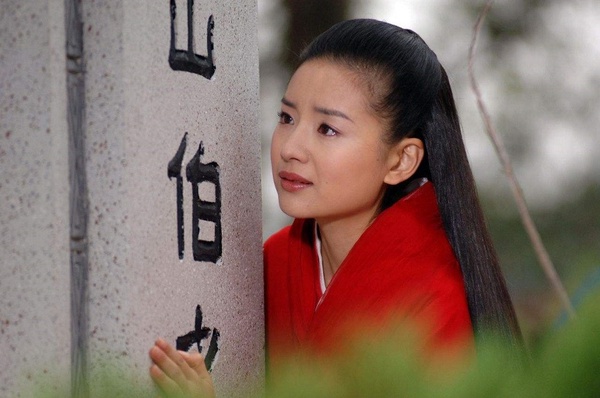 《如懿傳》10位后宮娘娘早期的古裝造型！周迅、張鈞甯好青澀，反派阿箬意外超美