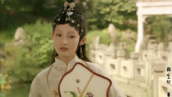 《如懿傳》10位后宮娘娘早期的古裝造型！周迅、張鈞甯好青澀，反派阿箬意外超美