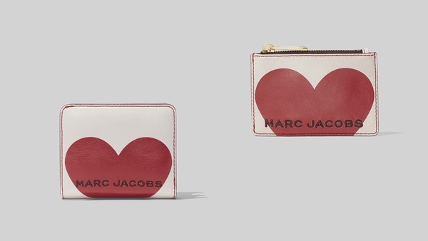 情人節禮物清單!Marc Jacobs夢幻「愛心餐盒包」、Coach「櫻花粉皮夾」展現濃濃愛意~