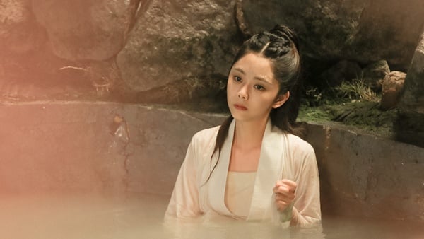 《錦衣之下》陸繹&今夏分手太虐！盤點劇中10套情侶古裝造型，兩人根本一直在偷偷示愛