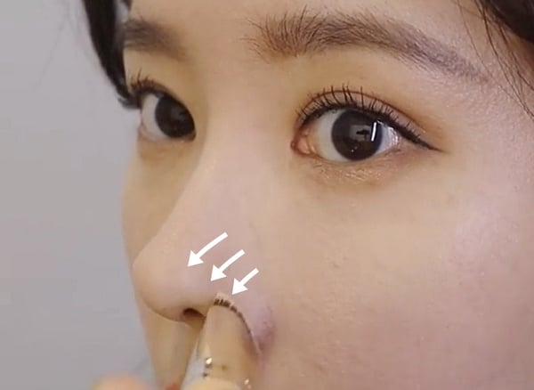彩妝師教學不同膚質「遮瑕技巧」!乾肌、油肌遮瑕更清透貼膚,毛孔肌這樣遮毛孔全消失
