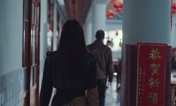 《愛的迫降》帶紅好多週邊！玄彬為孫藝珍慶生「企鵝娃娃」爆紅，春聯都有人找里長要！