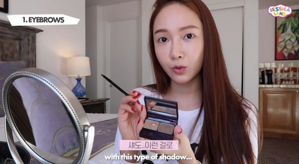 Jessica親授日常妝畫法！畫眉技巧連Krystal都想學，愛用品更都是開架！