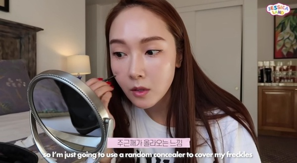 Jessica親授日常妝畫法！畫眉技巧連Krystal都想學，愛用品更都是開架！