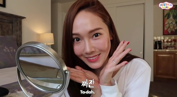 Jessica親授日常妝畫法！畫眉技巧連Krystal都想學，愛用品更都是開架！