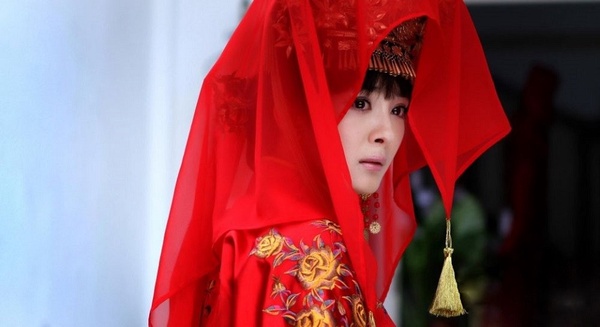 《三生三世枕上書》白淺嫁衣美翻！楊冪9個「古裝劇大婚造型」，《美人心計》顏值巔峰