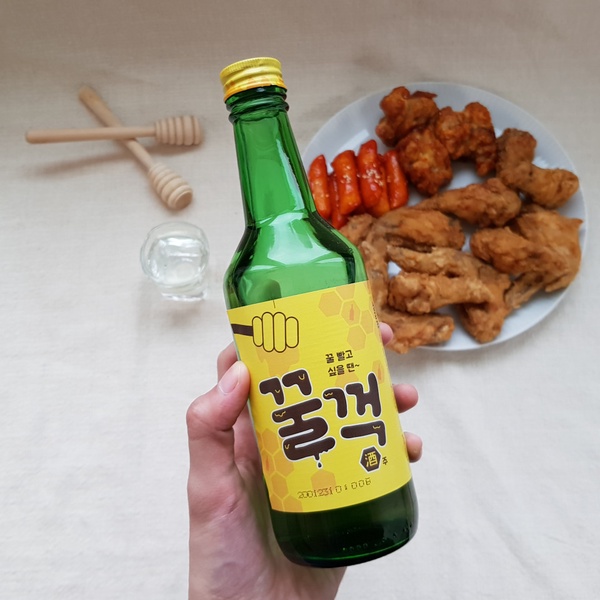 韓國超夯的「蜂蜜燒酒」在7-11！溫醇口感與濃濃的蜂蜜味，順口滋味一不小心就會喝多了