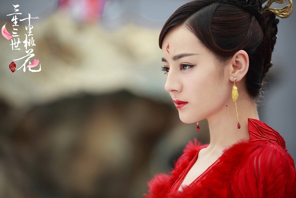 《枕上書》迪麗熱巴「最適合古裝紅衣女星」！熱巴12套古裝紅衣造型，甜美、嫵媚都好看