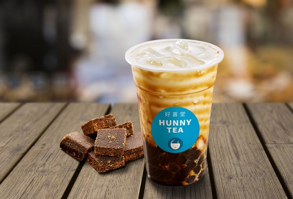 厚奶蓋加上10顆新鮮草莓！好喜堂Hunny Tea推「艾許奶蓋法式厚草莓」，期間限定開賣啦