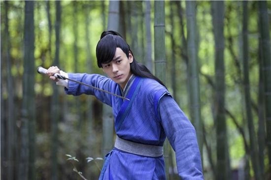 當《下一站是幸福》10演員集體穿古裝！宋老師竟然是《琅琊榜》宮羽，張雨劍古裝被吐槽