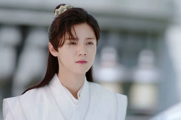 盤點10位「陸劇中少年感男星」！肖戰、宋威龍清爽迷人，最後一位30年如一日