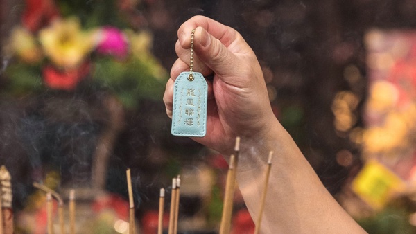 超帥平安符！鎮瀾宮×STORYLEATHER聯名平安符，超質感皮革材質，媽祖保佑你榜上提名～