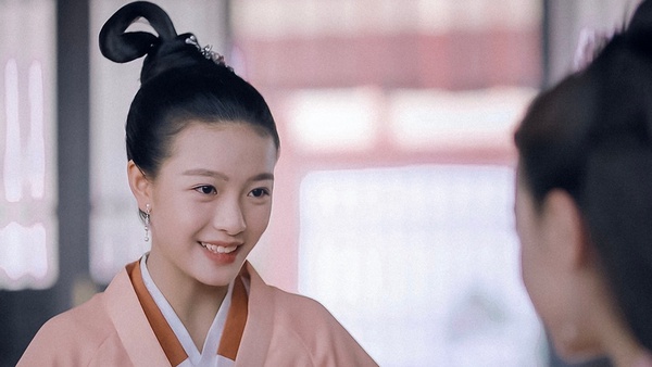 《三生三世枕上書》鳳九新情敵登場！劇中10位古裝女神，隱藏《步步驚心》《香蜜》演員