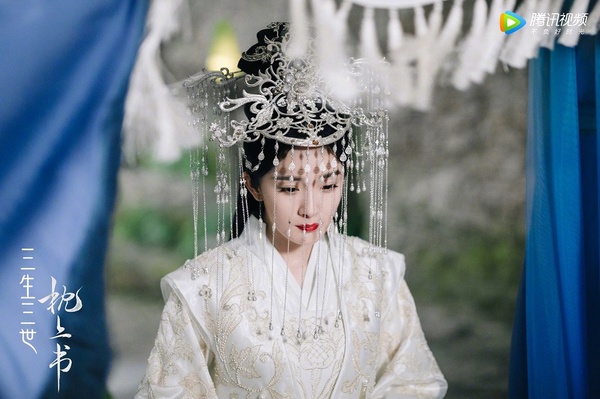 《三生三世枕上書》鳳九新情敵登場！劇中10位古裝女神，隱藏《步步驚心》《香蜜》演員