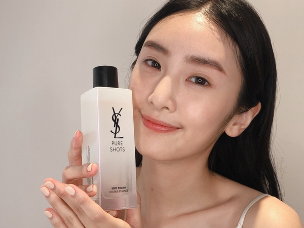 2020「水狀精華」新品推薦！不同功效的精華水分析，保濕潤澤、美白透亮一周有感
