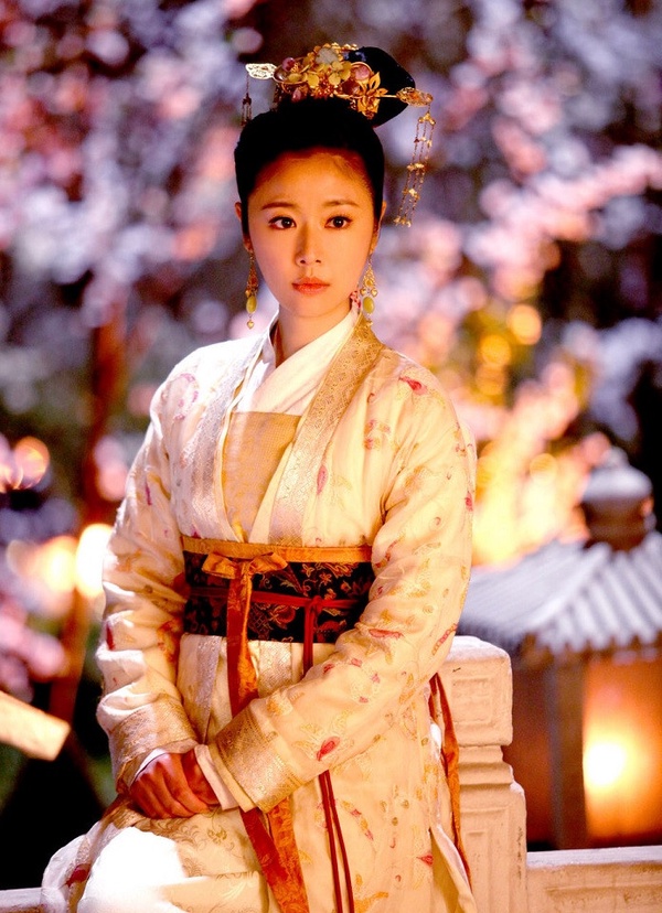 盤點10個古裝劇中的「美女神醫」！《宸汐緣》青瑤超仙，趙麗穎、劉詩詩也演過醫仙