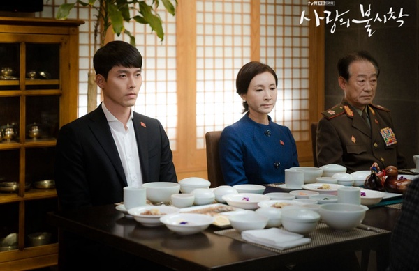 《愛的迫降》正赫原型參考金正恩？瑞士留學&愛彈鋼琴，「正赫&正恩」共通點居然這麼多