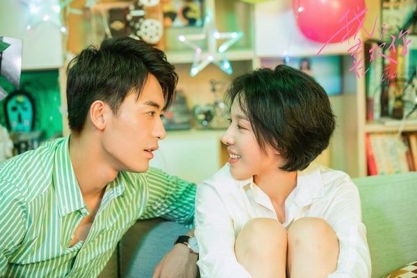 《下一站是幸福》賀燦陽&敏敏太可愛！9對甜過主角的配角CP，《小美好》瀑布糖超好嗑