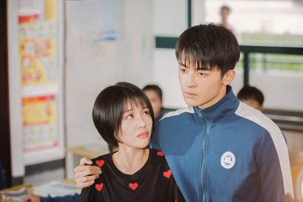 《下一站是幸福》賀燦陽&敏敏太可愛！9對甜過主角的配角CP，《小美好》瀑布糖超好嗑