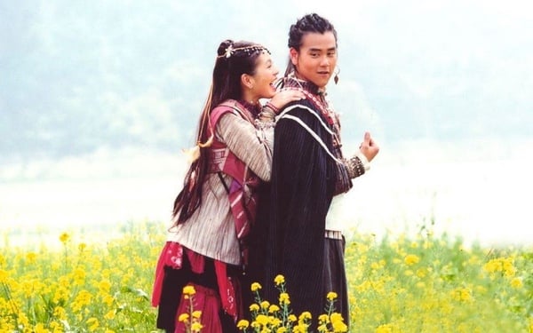 《下一站是幸福》賀燦陽&敏敏太可愛！9對甜過主角的配角CP，《小美好》瀑布糖超好嗑