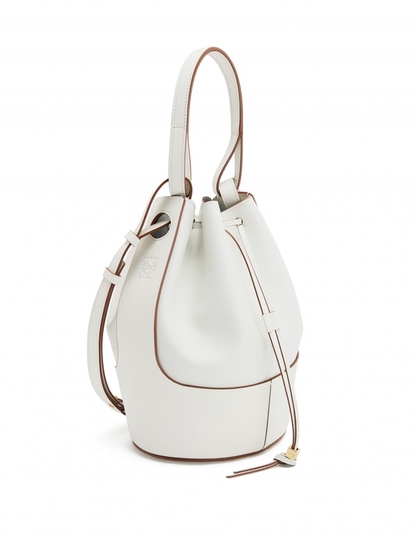 大容量仙女包！LOEWE「氣球水桶包BALLOON BAG」熱氣球皮革外型，率性與仙氣兼具！